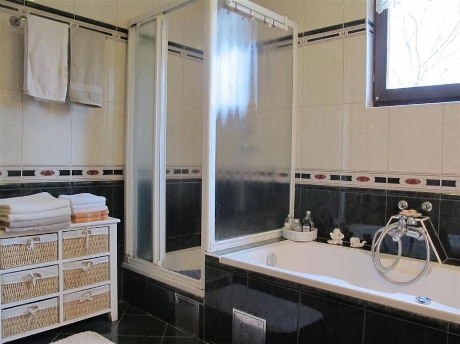 Ground Floor Homey In A Country Apartman Brdovec (Zagreb)